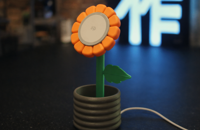 3D Files: Daisy Flower Wireless Charger