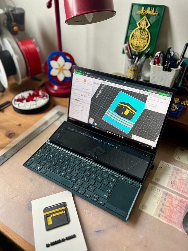 Proses reka bentuk model 3D replika Ka'abah menggunakan perisian 3D slicer di laptop