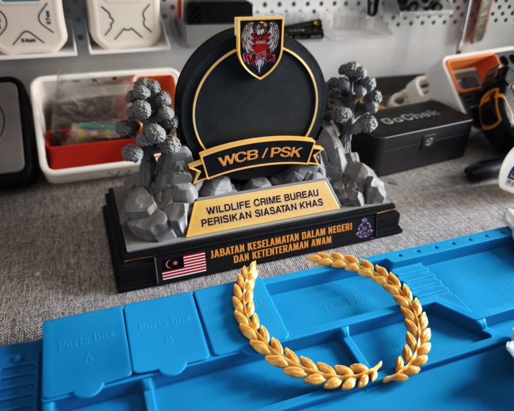 Custom Plaque – Design daripada client hasil janaan AI