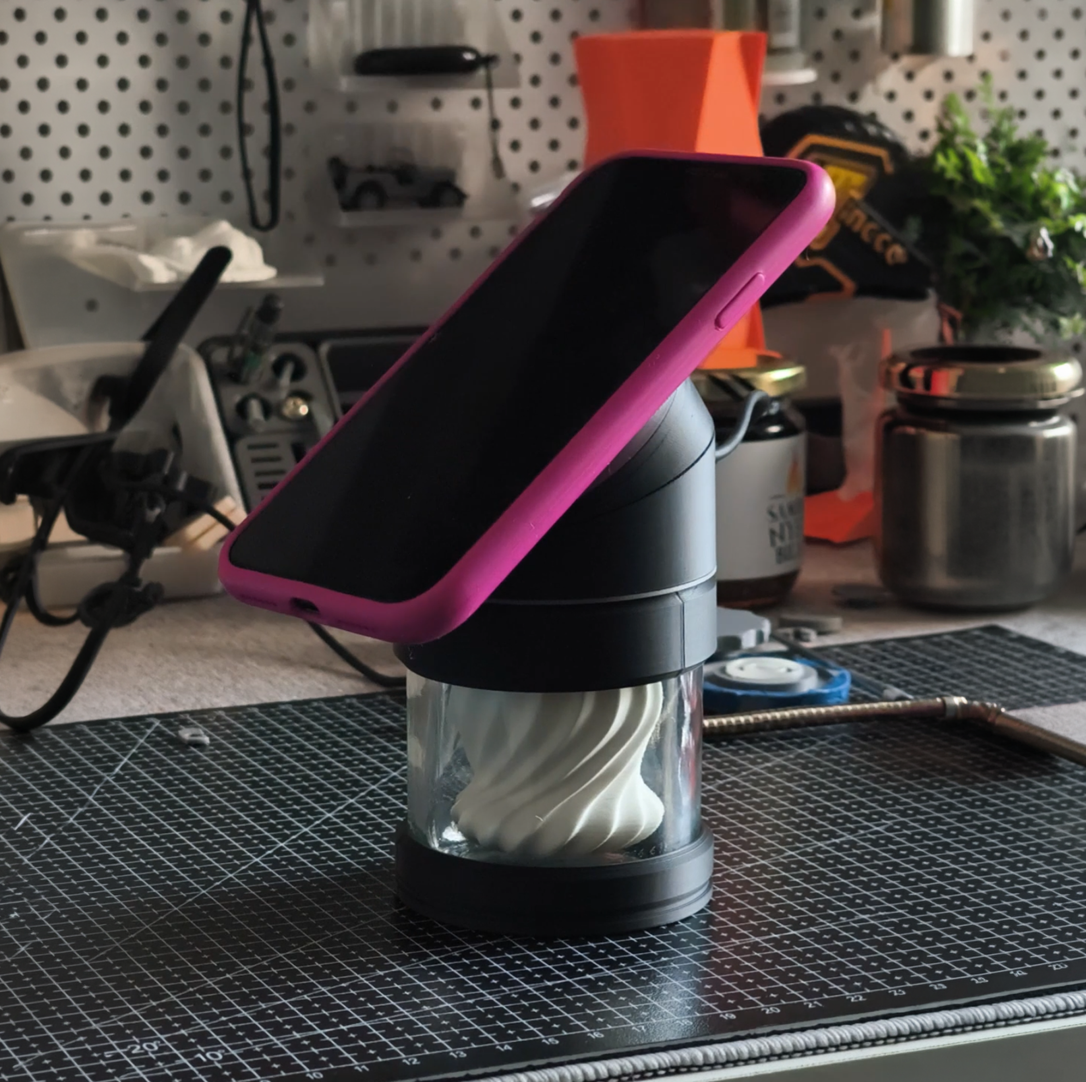 RE:JAR — Upcycled Wireless Charging Lamp. — 2