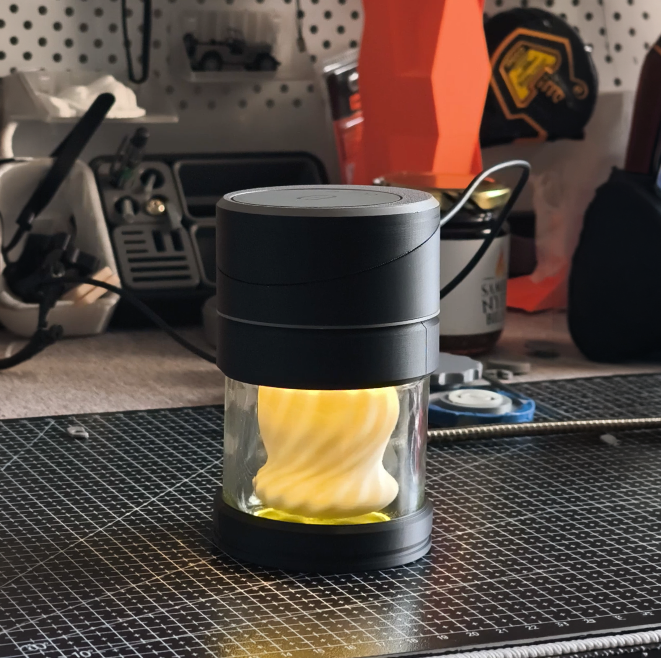 RE:JAR — Upcycled Wireless Charging Lamp. — 4